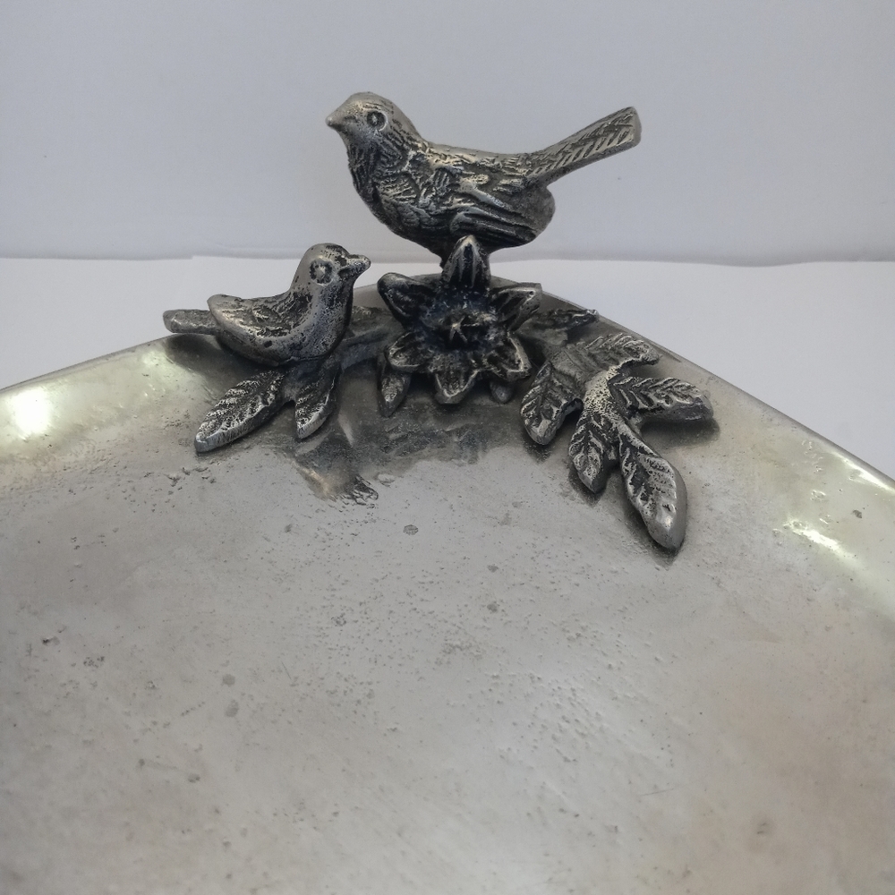 Vintage Rare Silver Catchall Vanity Tray Dish with Birds. - Picture 2 of 7